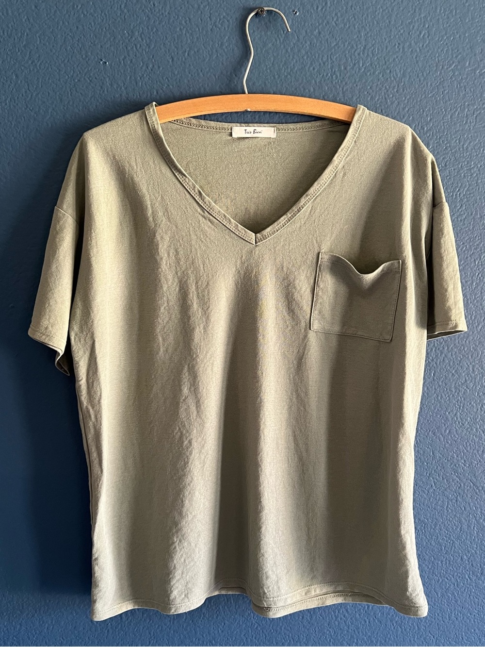 Tres Bien Olive Green Short Sleeve Tee